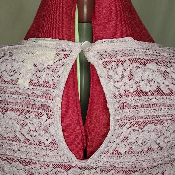 Jessica Simpson Maternity Lavender Floral Lace Bell Sleeve Top - Picture 7 of 12